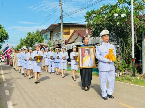 พช.สว่างแดนดิน : พิธีอัญเชิญเงินพระราชทานขวัญถุงกองทุนแม่ของแผ่นดิน บ้านขามพัฒนา 